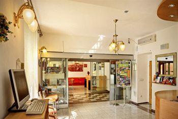 Golden Garni 3* Praha